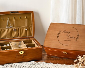 Custom Engraved Wooden Jewelry Box – Personalized Name & Flower Keepsake