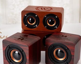Gepersonaliseerde bluetooth-speaker,aangepaste cadeaus bruidsjonkers,cadeaus bruidsmeisje,aangepaste draagbare oplaadbare bluetooth-speaker,houten mini-luidspreker