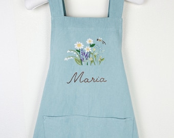 Hand-embroidered ladies’ apron – cotton, daisy and lily-of-the-valley floral design, for kitchen use, Mother’s Day gift  T21