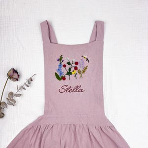 Personalized Hand-Embroidered Floral Apron: Cotton-Linen Blend  T7