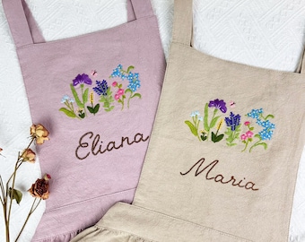 Personalized Hand Embroidered Apron, Custom Name Floral Cotton Apron, Perfect for Cooking, Baking, or Crafting  T20