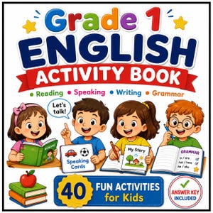 以下が含まれることがあります： 小学1年生向けの英語アクティビティブックの表紙。4人の子供が学習に取り組むイラストが描かれています。タイトルは大きな青と赤の文字で書かれ、赤いリンゴ、積み重ねられた本、吹き出しが添えられています。子供向けの楽しいアクティビティが40種類含まれています。