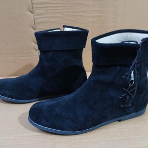 Medieval Suede Brown Leather Boots for Men - Renaissance, SCA, LARP, Halloween Fantasy Cosplay & Reenactment Footwear