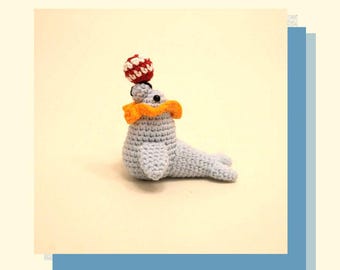 Sea Lion Crochet Pattern, Amigurumi Funny Sea Creature Toy, Cheerful Ocean Fish Animal Amigurumi, Aquariums Circuses Balancing Sphere Toy