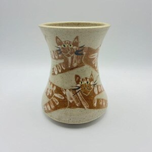 Vintage Irma Demianczuk Cat Vase | Scottish Studio Pottery | Dundee Ceramic Vase | Signed & Dated 1990