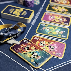 Personalized Daruma Luggage Tag & Card Holder, Poker Card Style Travel Gift with Initials, Japanese Good Luck Charm, Hong Kong Design