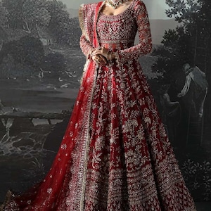 Bridal dress | Pakistani clothes | Pakistani dresses | Indian wedding dress | Red bridal dress | Bridal lehanga choli