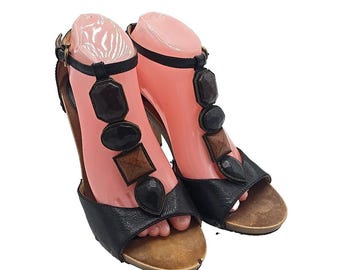 Frye Dolly Black Leather Jeweled T-Strap Boho Wooden High Heels Womans Size 9