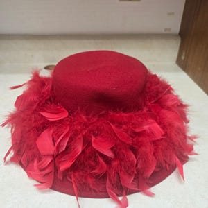VINTAGE: PANK! Betmar Womens Fuschia Wool Fluffy FEATHERS!!! Hat Made in the USA Betmar Hat With Feathers - Etsy main image 2