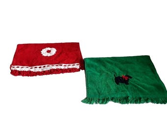 Lot of 2 Vintage Red Green Embroidered Scottish Terrier Cotton Fringe Tea Towels