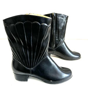 Vintage Sears Seashell Rain Boots Sherpa Lined Waterproof Women&#39;s Size 8 Wide