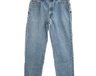 Vintage Y2K Levis Herren 550 Relaxed Fit Jeans Helle Waschung Blau Tapered Denim 36x31