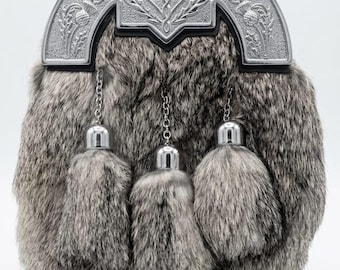 Sporran de piel de conejo gris – Cantle grabado con cardo, Sporran de gala para bodas escocesas