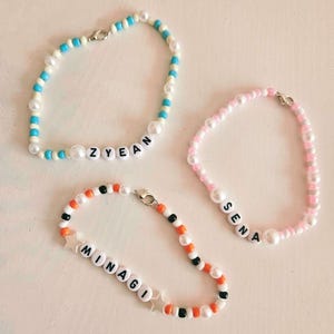 Pulseras con letras de cuentas: ¡hechas a pedido!