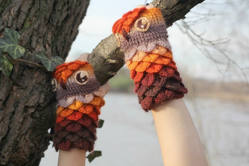 NEW CROCHET PATTERN: Crocodile Stitch Owl Gloves image 1