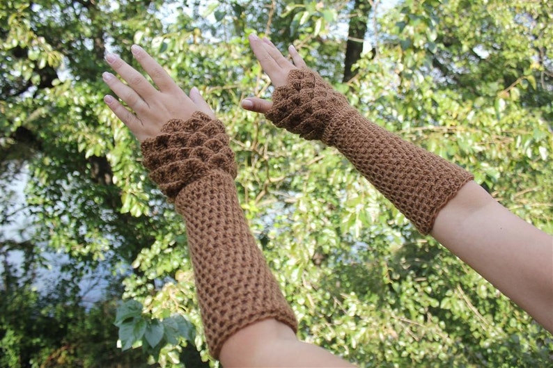 CROCHET PATTERN: Dragon Gloves Crocodile Stitch Wristwarmers image 4