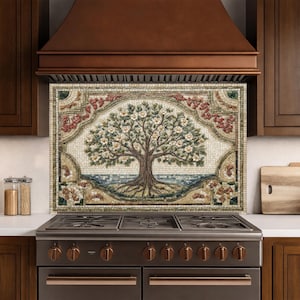 Peut inclure: Une fresque murale rectangulaire présentant un motif en mosaïque d'un arbre central avec des fleurs blanches et des branches brunes. L'arbre est sur fond clair avec une base bleue, entouré d'une bordure décorative de motifs floraux rouges et verts.
