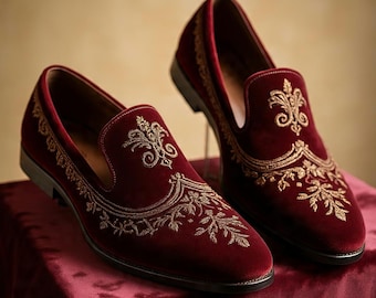 Luxury Velvet Embroidered Loafers – Men’s Party & Wedding Slip-On Shoes