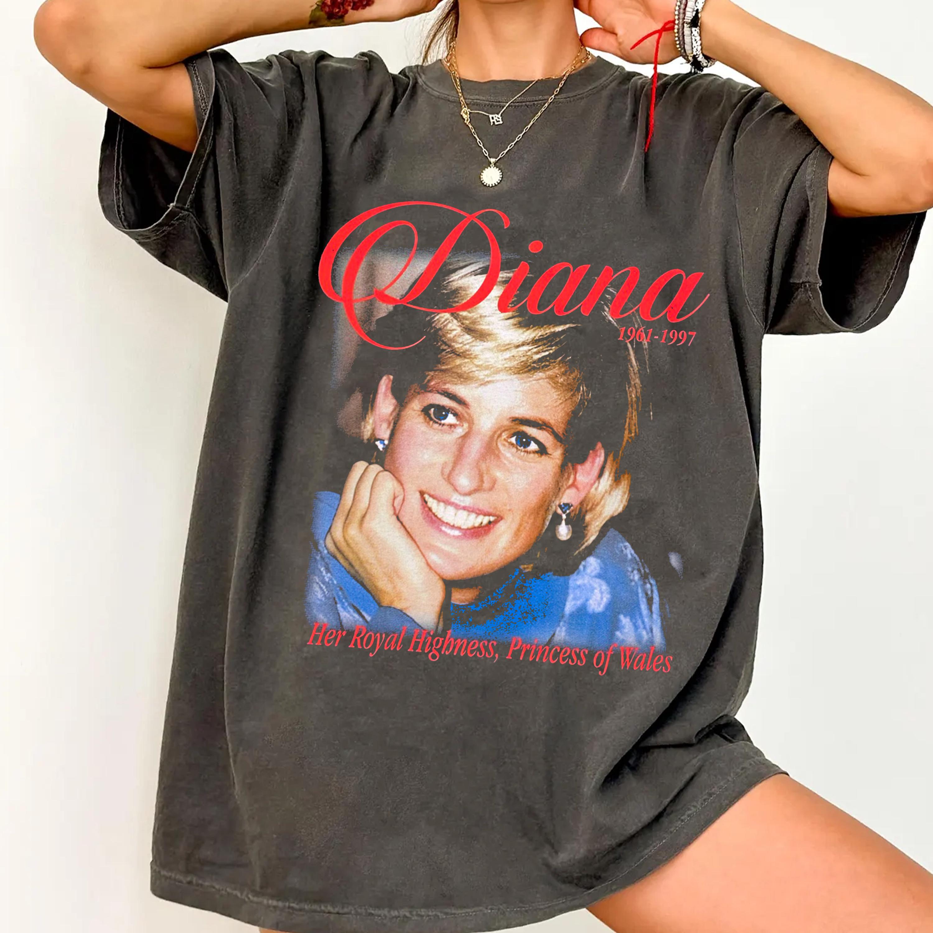 Comfort Colors Diana Princess of Wales Shirt | Vintage Royal Tribute Tee | Elegant 90s Aesthetic Graphic T-Shirt | Lady Diana Fan Gift