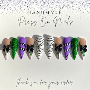 Beetlejuice press on nails | Custom Beetlejuice press on nails | Halloween nails | Fall nails | Bow nails | Green nails | Purple nails