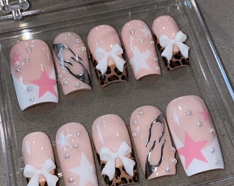 Y2K press on nails | Customizable press on nails | Pink nails | Leopard nails | Chrome nails |  Star nails | CCbyBabidoll