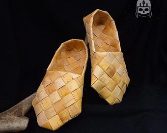 Calzado de corteza de abedul de Łapcie - Reconstrucción histórica