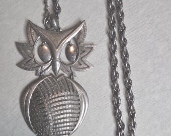 Mid Century Mod signed Alan Owl Pendant with chain good vintage condition