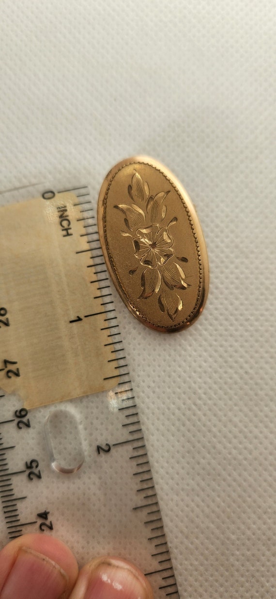 Victorian Catamore Etched Floral Pin