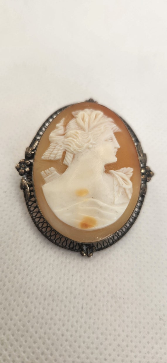 Amazing Vintage Victorian Cameo carved shell Silve