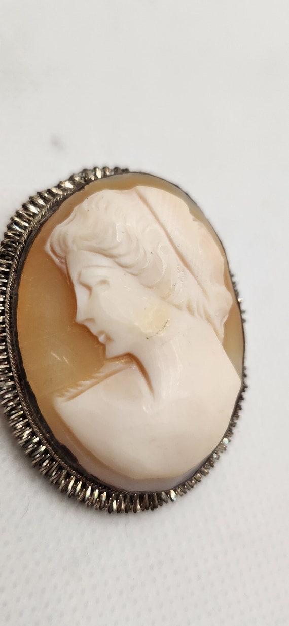Great vintage Cameo marked BS 800 pin or pendant