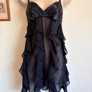 Y2K-Kleidung – luftige Dessous der 2000er – Babydoll mit Rüschen – Flora Nikrooz