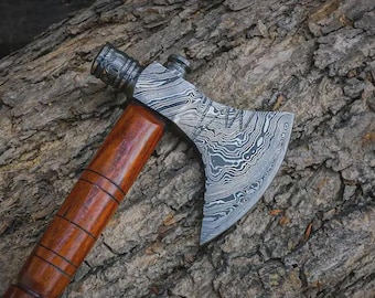 Handgefertigte Tomahawk Axt aus Damaststahl: Geschmiedetes Beil aus Palisanderholz