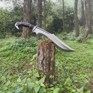 Handmade Carbon Steel Tactical Kukri Knife: Hunting, Camping, Bushcraft