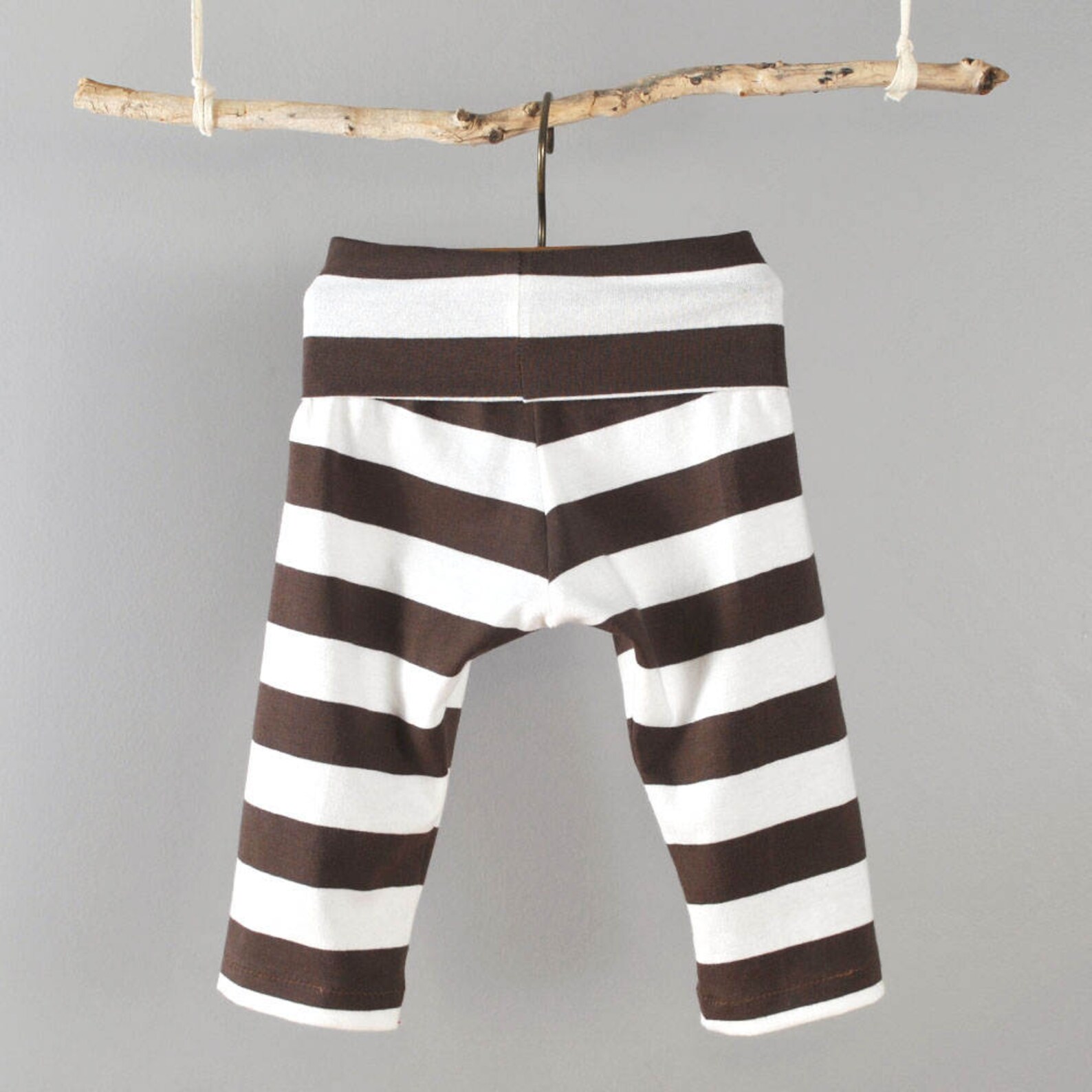 Baby yoga pants pdf pattern // photo tutorial // Preemie6T // Etsy