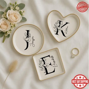 Personalized Ring Dish – Wedding Gift for Couple – Custom Jewelry Tray – Engagement Ring Holder – Bride Gift – Anniversary Keepsake