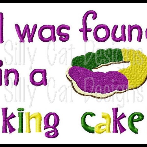 Se encuentra en un diseño de bordado King Cake Mardi Gras