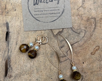 Tigers eye and pearl earrings 18k gold plated