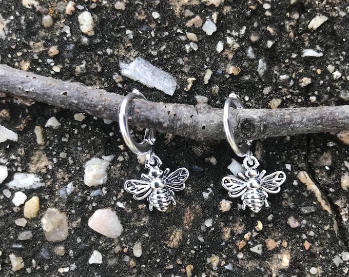 Small honeybee hoop earrings / silver hoop earrings / silver bee earrings