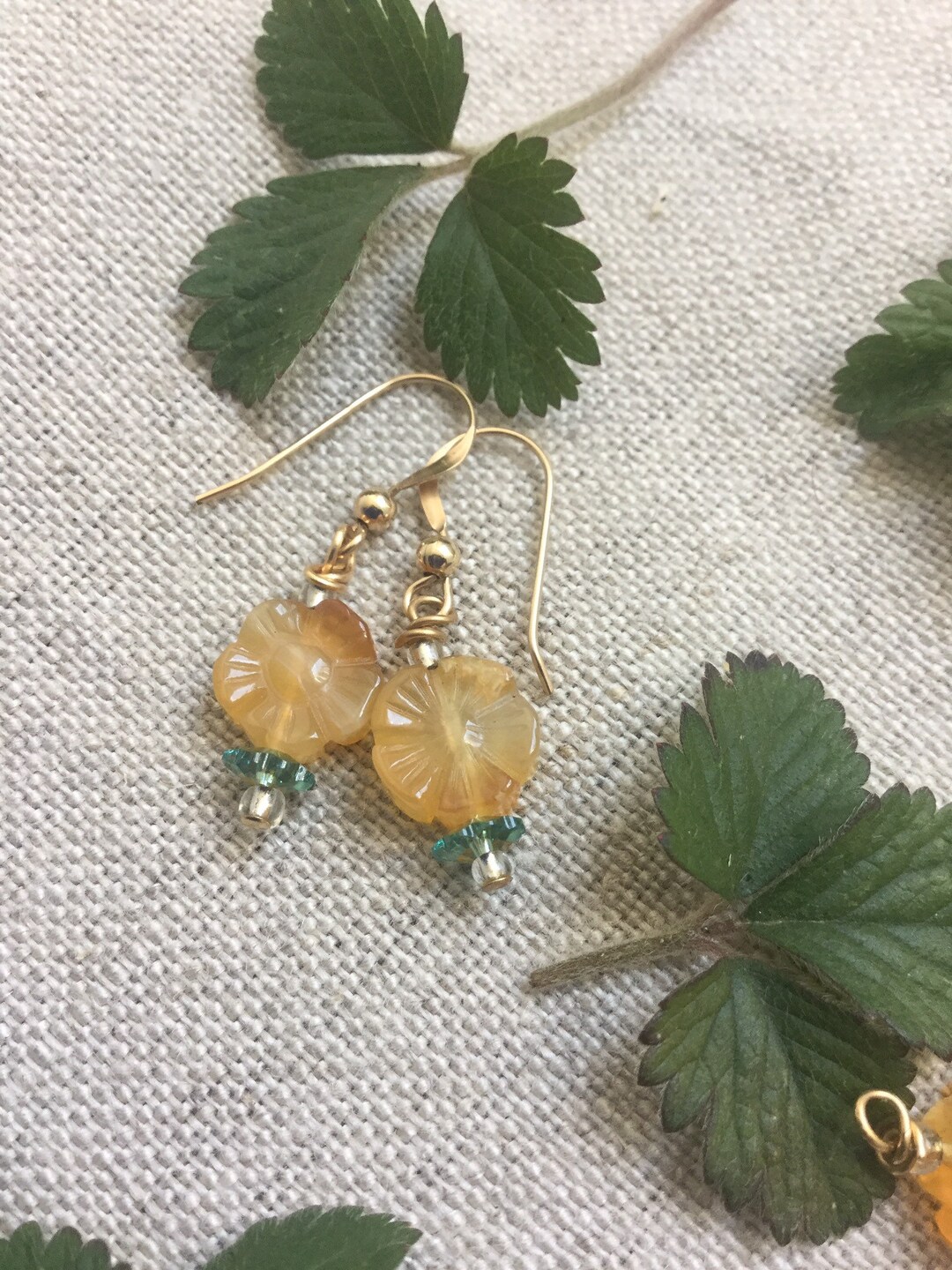 シトリンフラワーイヤリング：14Kゴールドの花石イヤリング - Etsy 日本