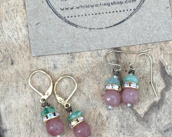 Pendientes de jade rosa y oro