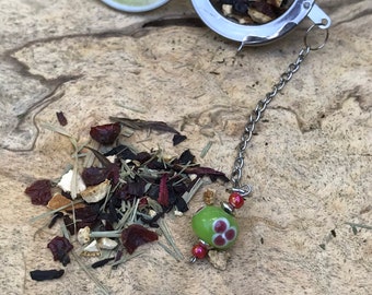 Fun Floral Tea infuser/ green hand painted flowers tea infuser/ pretty tea strainer / loose leaf tea strainer/ loose leaf tea infuser