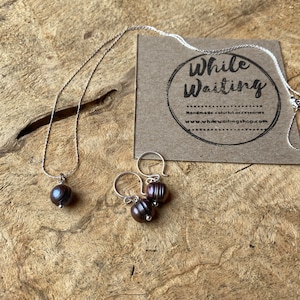 Gray Freshwater Pearl Sterling Silver Necklace and Earrings Set
