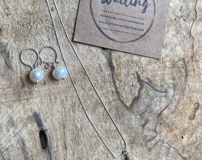 Freshwater Pearl Sterling Silver Jewelry Set: Earrings & Necklace