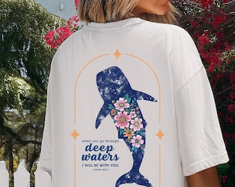 Wenn Sie durch tiefe Gewässer gehen PNG, Jesaja 43: 2 Design, christlicher Png, Bibel-Vers-png, Glaube basiert, Retro christliches T-Shirt Sublimation