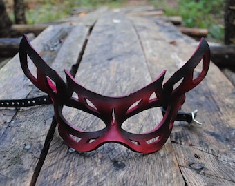 Ruby Guilded Imp Leather Mask