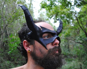 Sapphire Demon Leather Mask