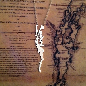 Halsband från Lake Champlain