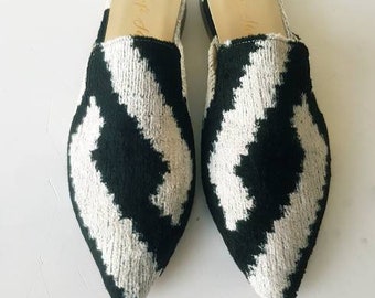 39 euro size Handcrafted ikat velvet silk shoes for Women flat mules