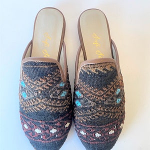 38 euro size Handcrafted vintage Kilim shoes for Women Round Toe and flat mules