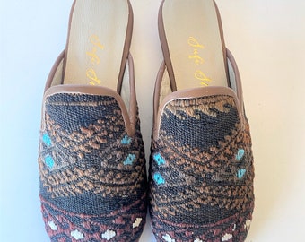 38 euro size Handcrafted vintage Kilim shoes for Women Round Toe and flat mules